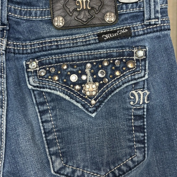 Miss Me Straight Leg Designer Jeans with Embellishment’s, Size 30 - Picture 6 of 8